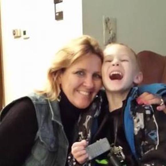 Meet your Posher, Lisa - Picture 1 of 1